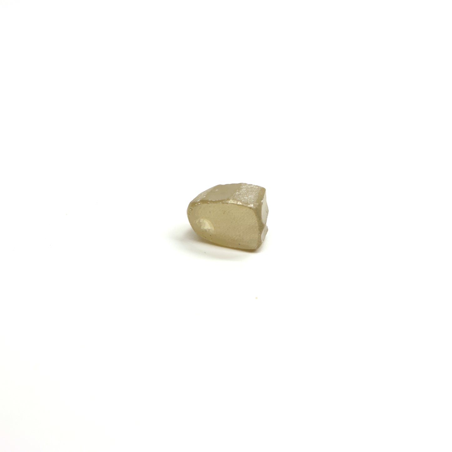 Yellow Synthetic Rutile Grade A - Faceting Rough