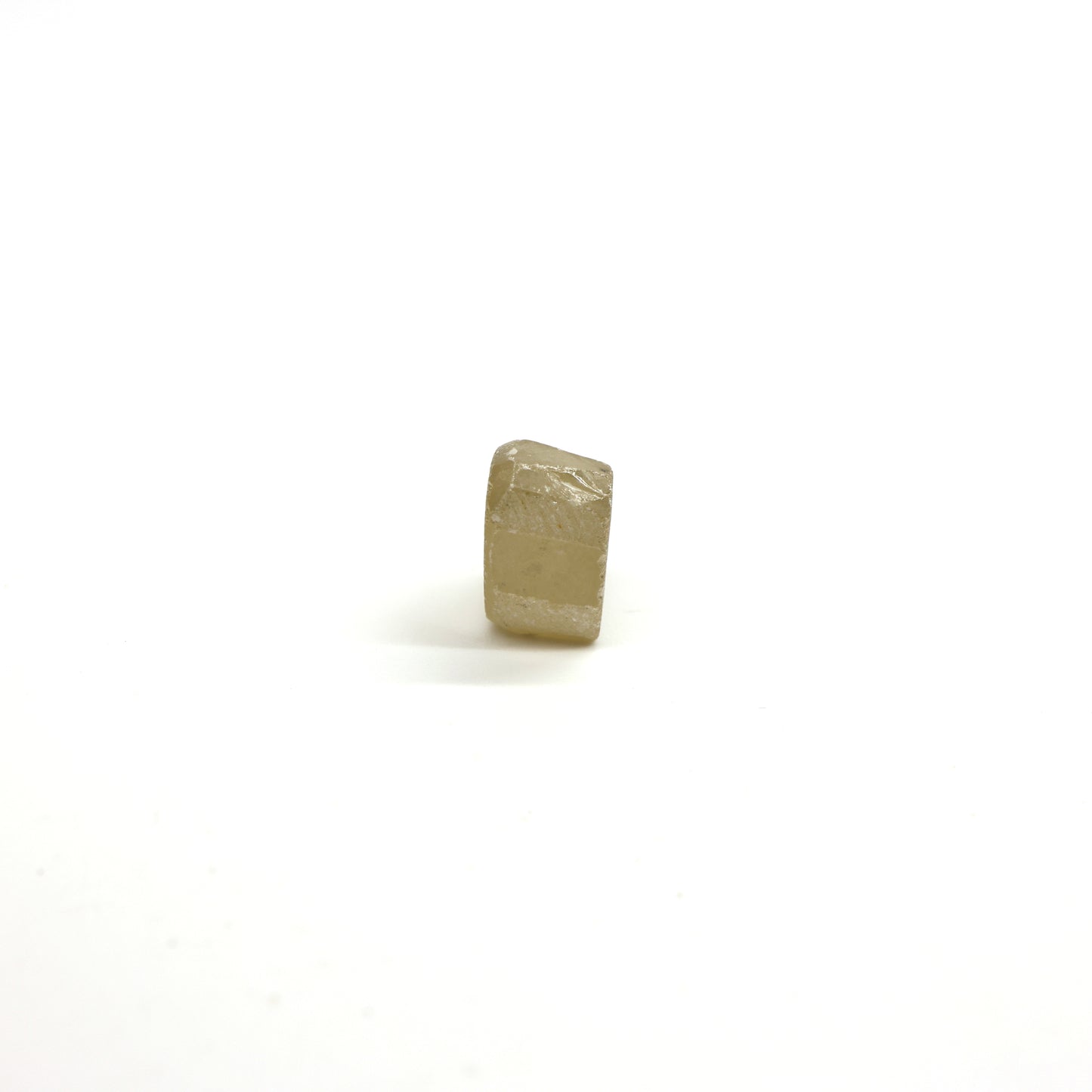 Yellow Synthetic Rutile Grade A - Faceting Rough