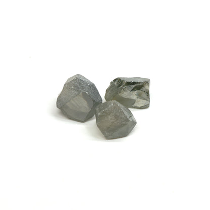 Grey Synthetic Rutile Grade A - Faceting Rough