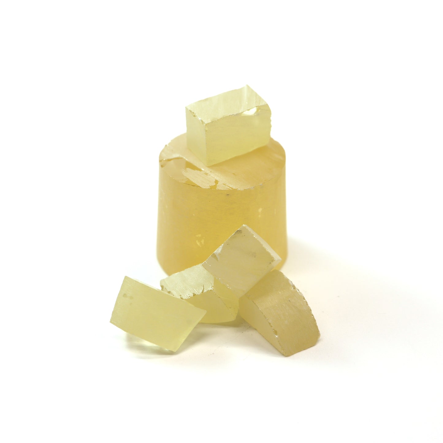 Strontium Titanate (SrTiO₃) — Lab-Grown Fire with Classic Elegance