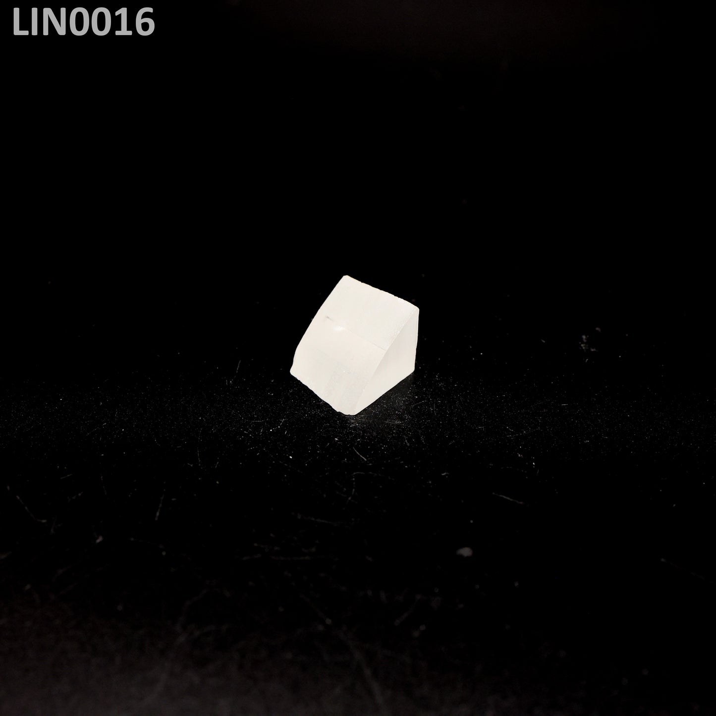 Lithium Niobate LiNbO3 : LIN0016