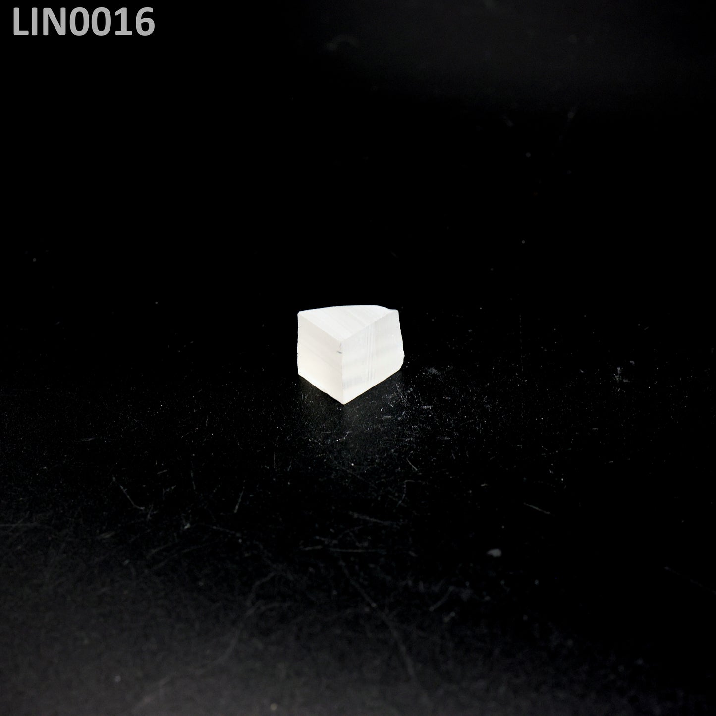 Lithium Niobate LiNbO3 : LIN0016