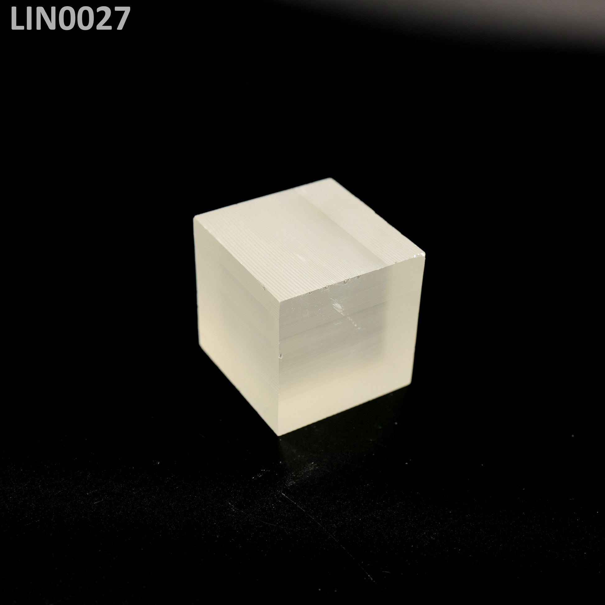 Lithium Niobate : LIN0027