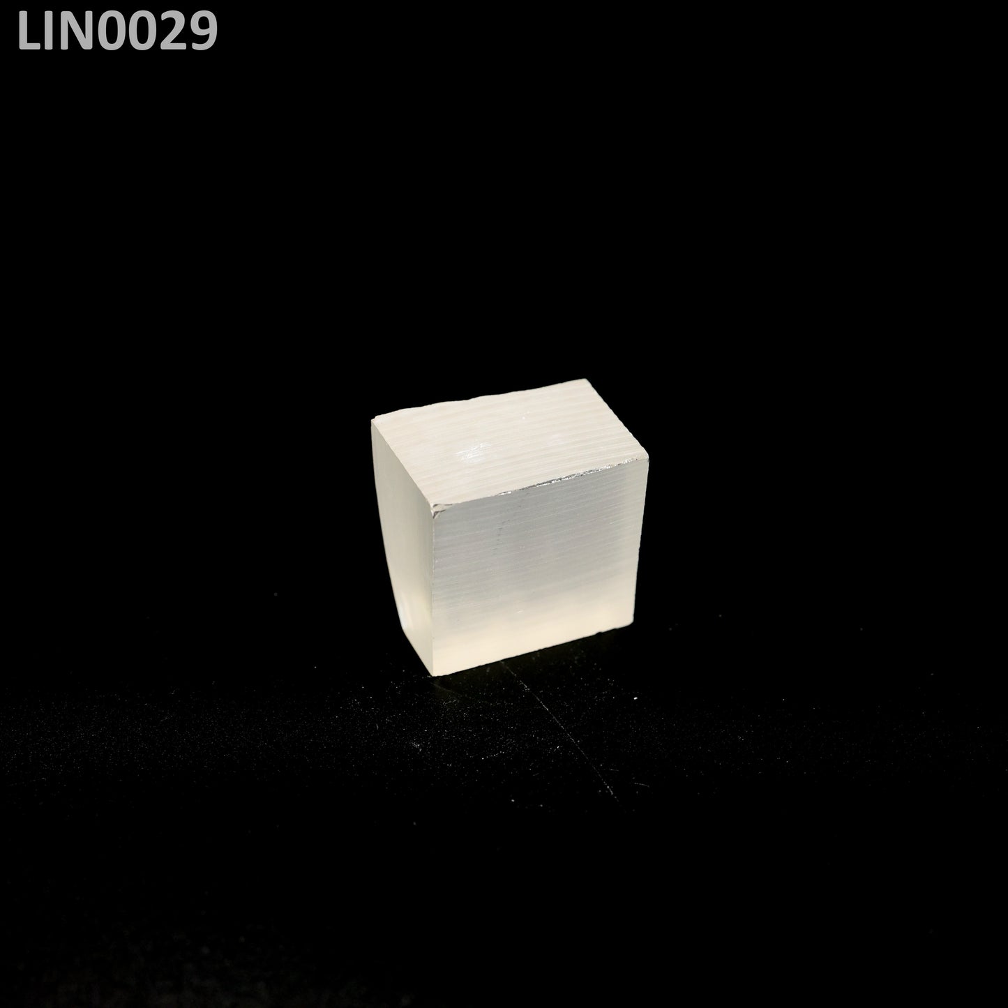 Lithium Niobate : LIN0029
