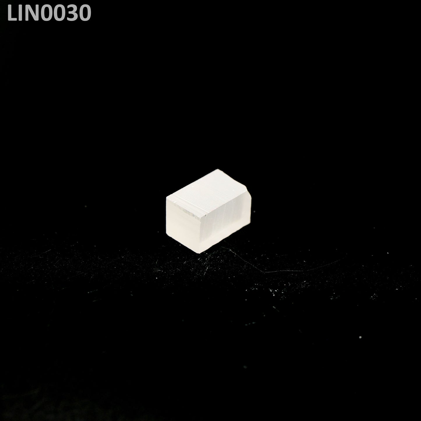 Lithium Niobate : LIN0030
