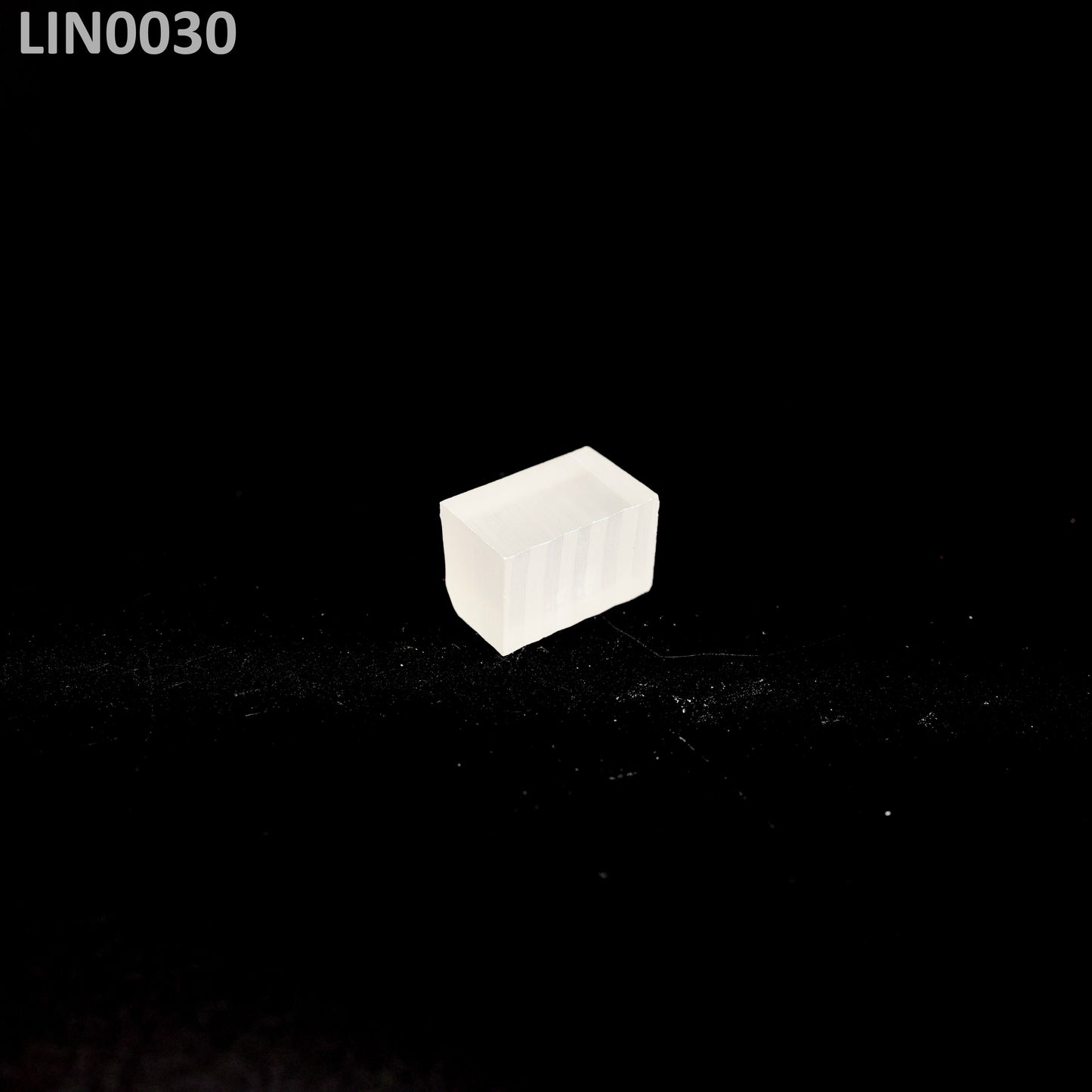 Lithium Niobate : LIN0030