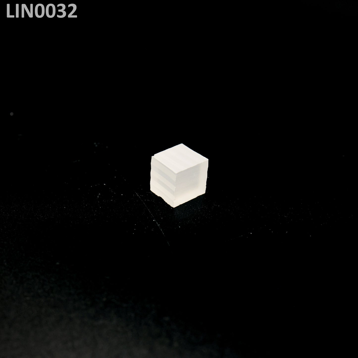 Lithium Niobate : LIN0032