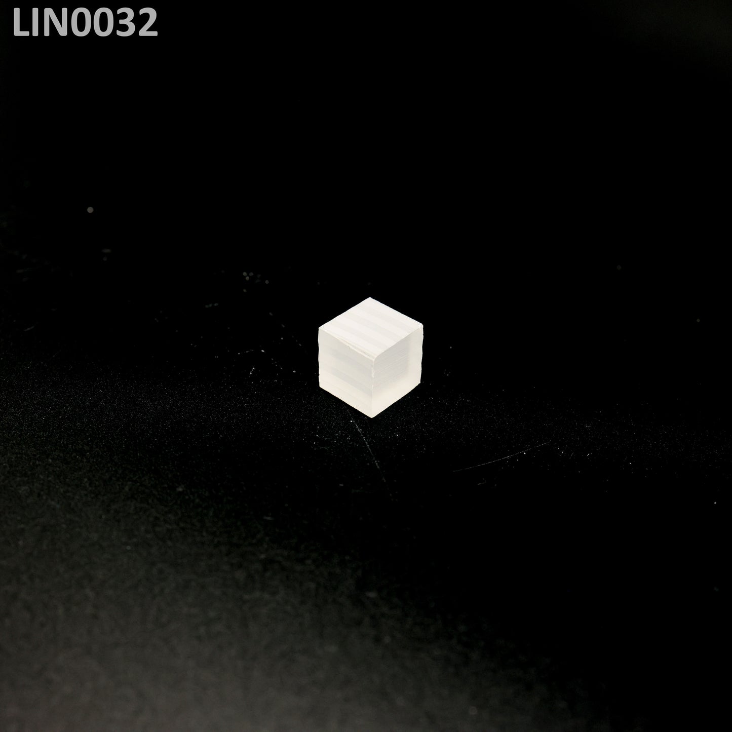 Lithium Niobate : LIN0032
