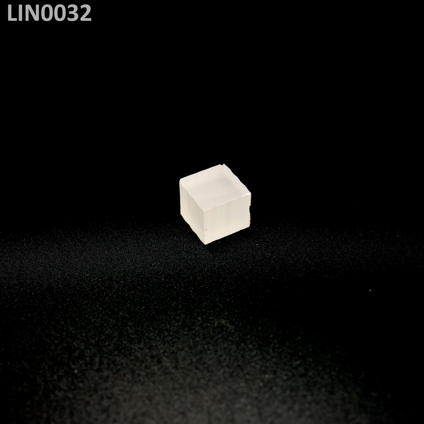 Lithium Niobate : LIN0032
