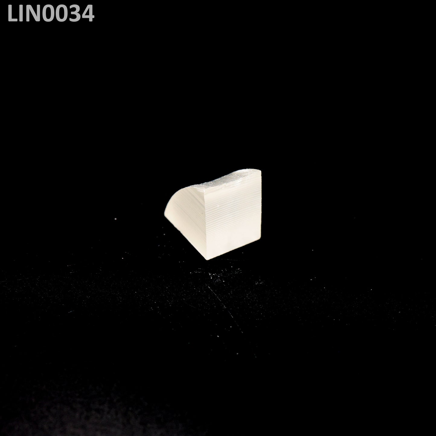 Lithium Niobate : LIN0034