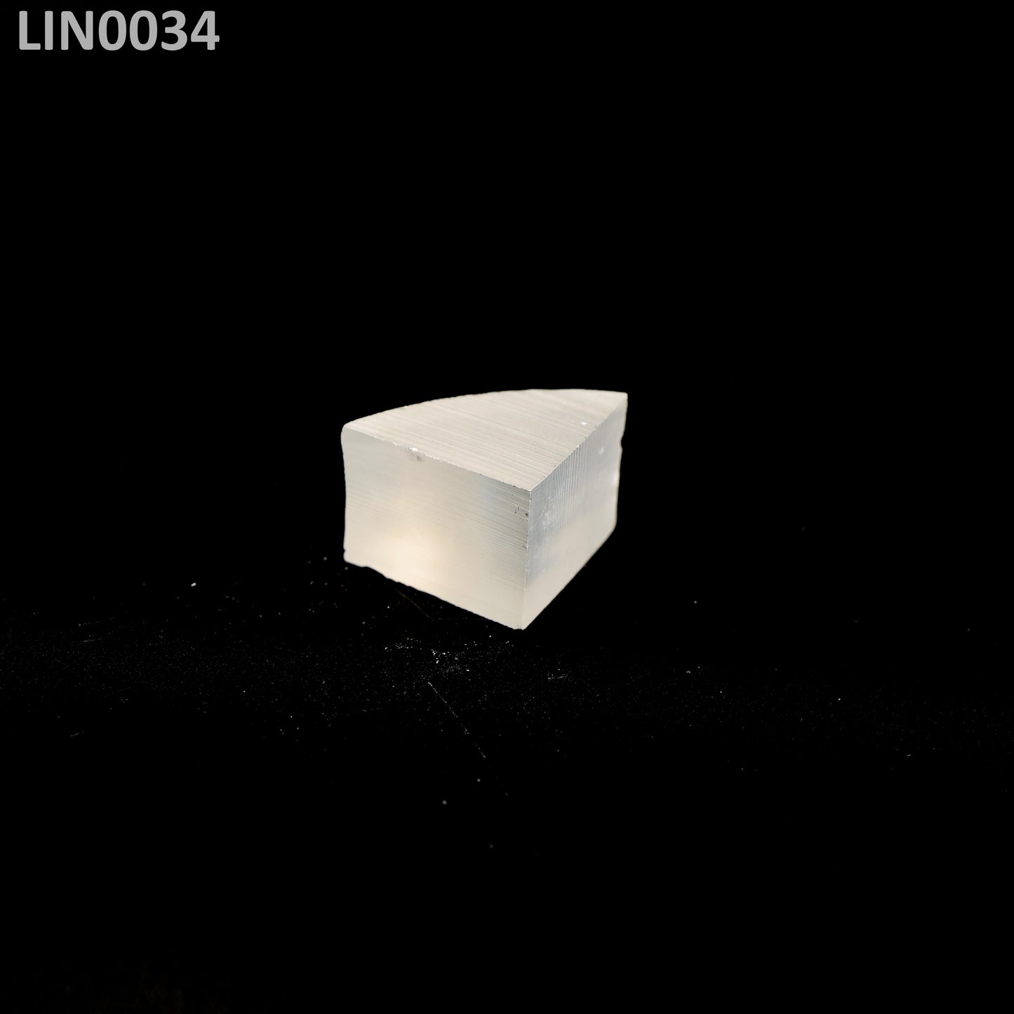 Lithium Niobate : LIN0034