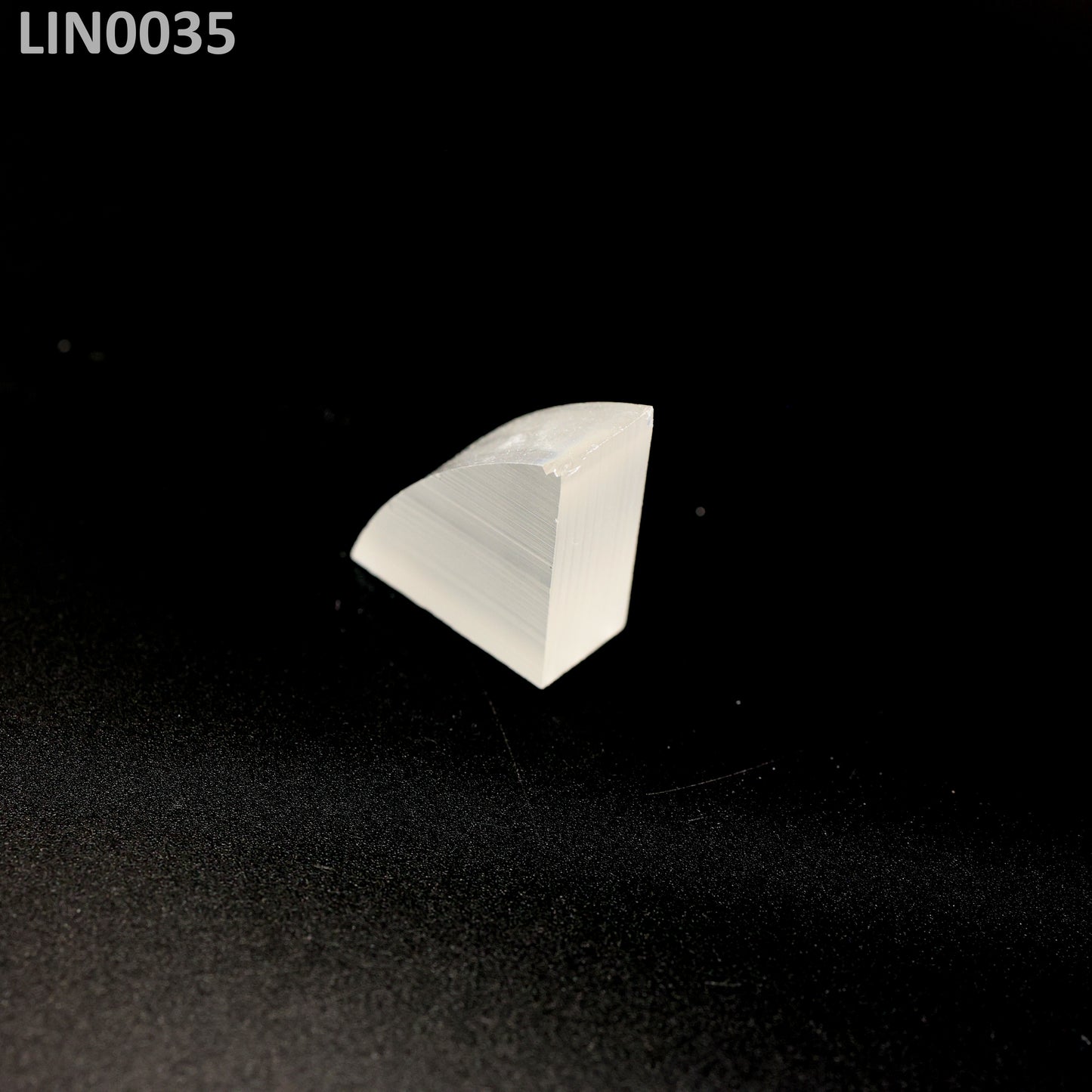 Lithium Niobate : LIN0035