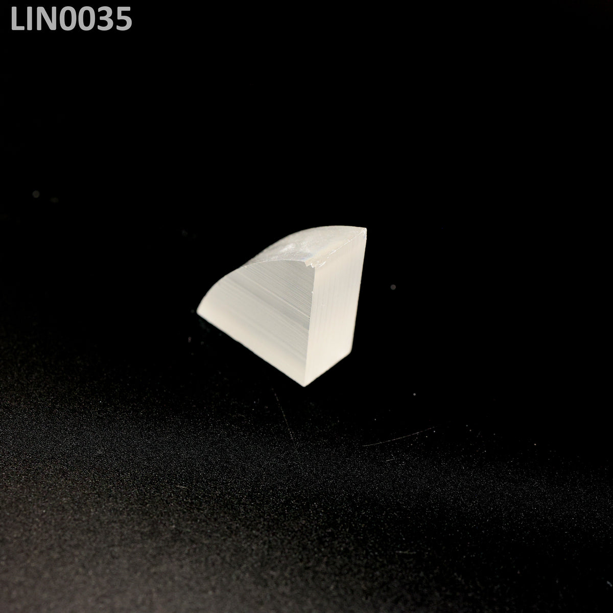 Lithium Niobate : LIN0035