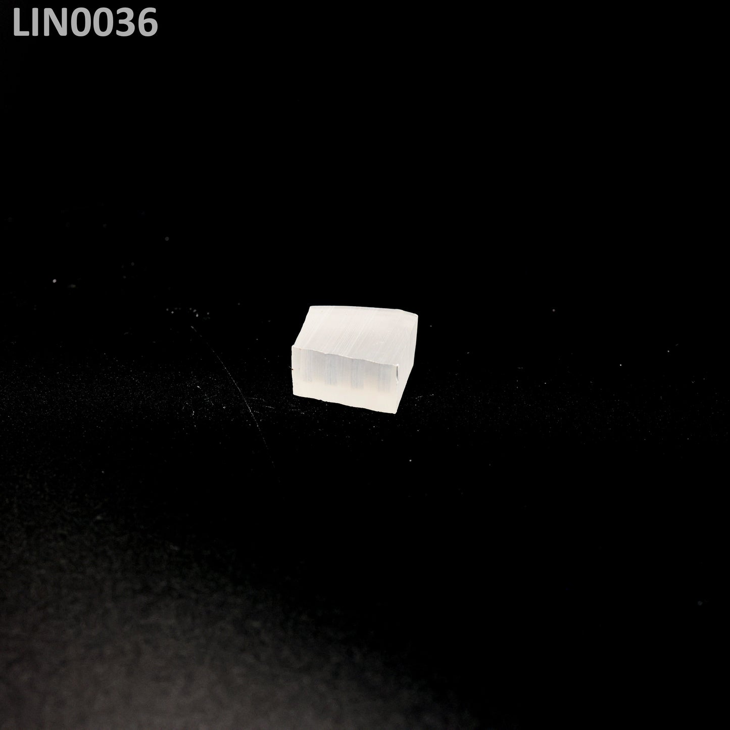 Lithium Niobate : LIN0036