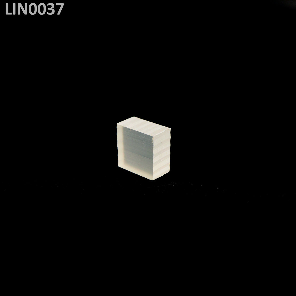 Lithium Niobate : LIN0037