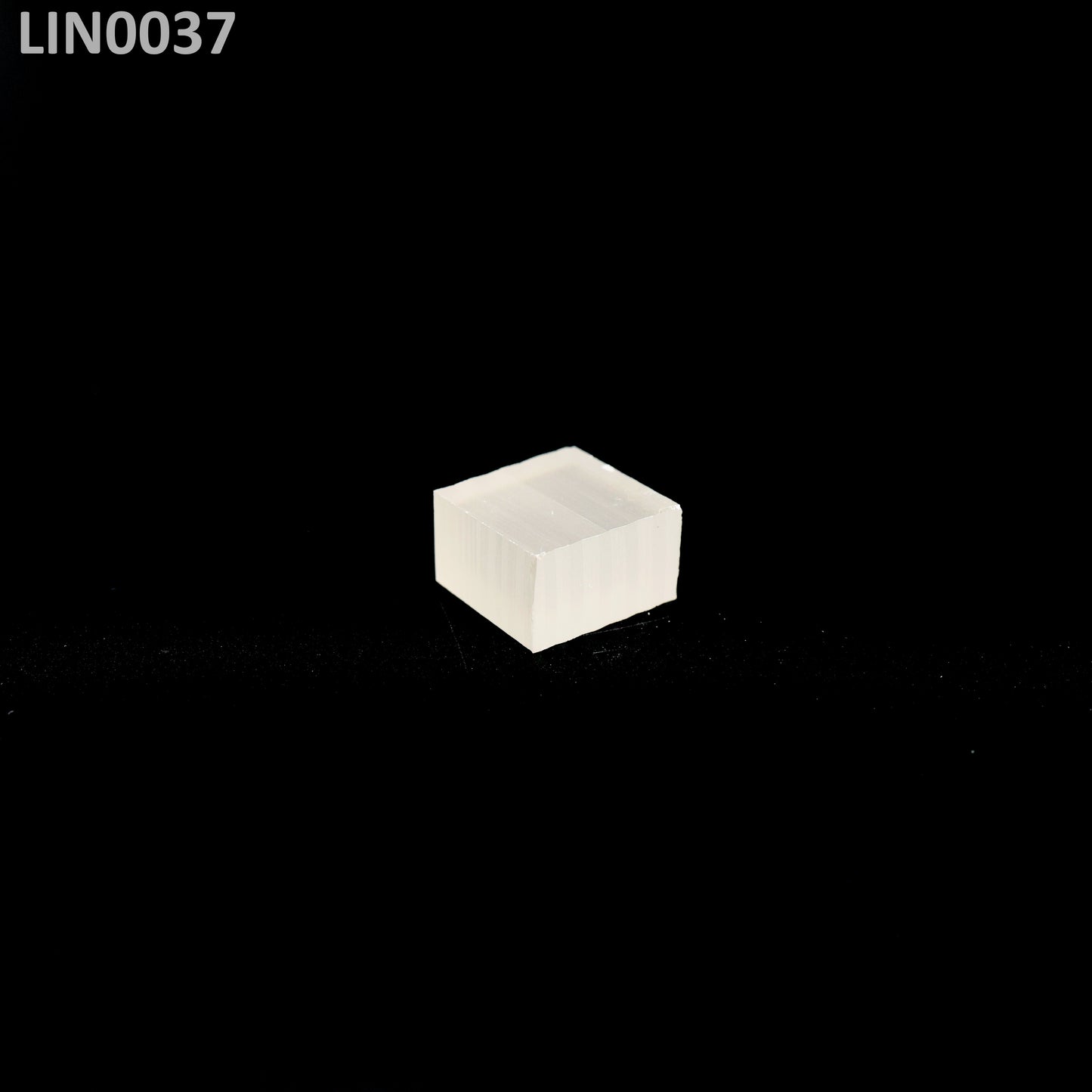 Lithium Niobate : LIN0037