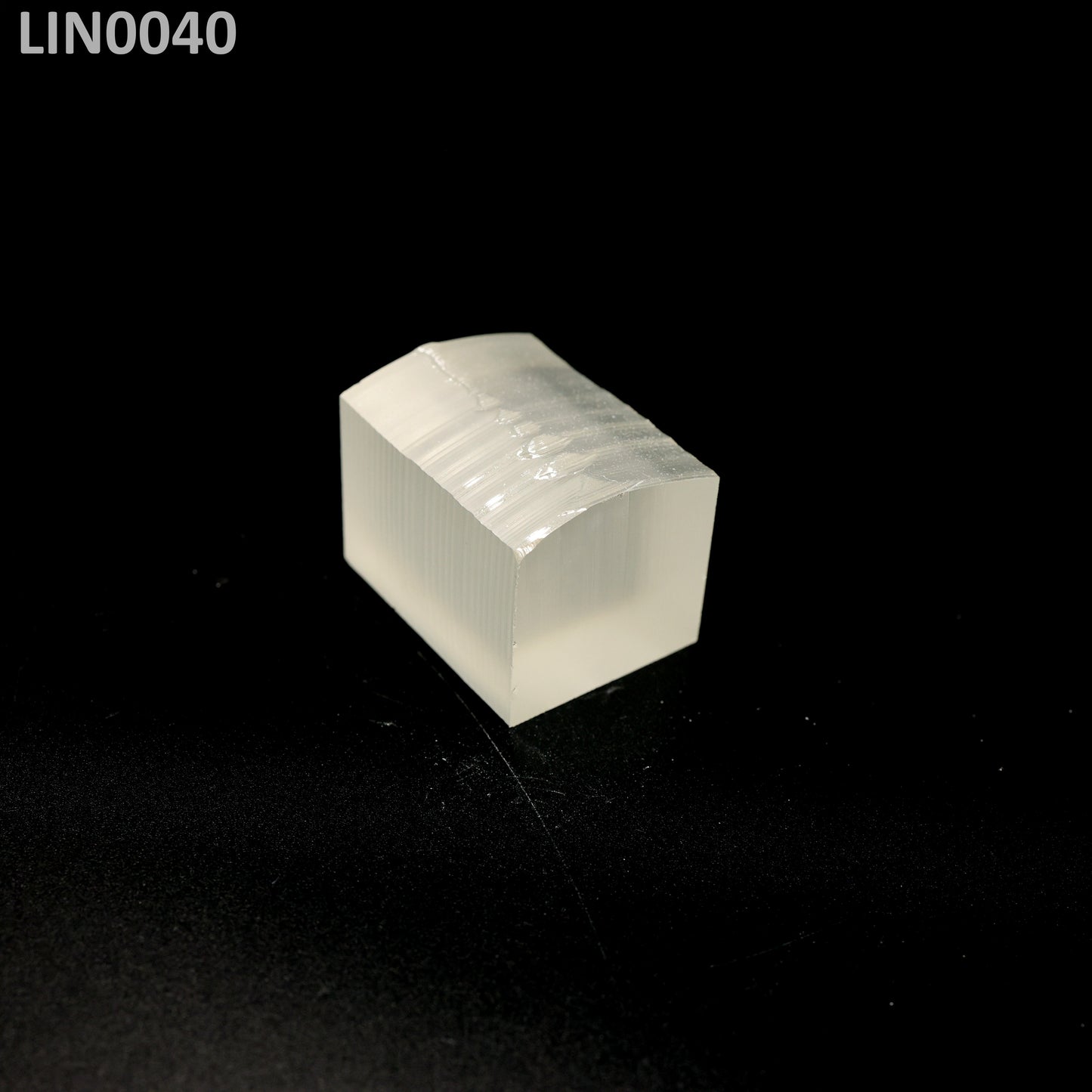 Lithium Niobate : LIN0040