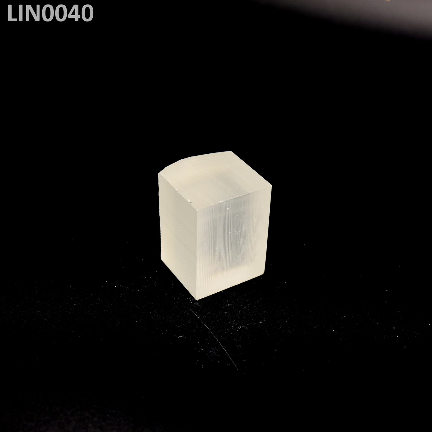 Lithium Niobate : LIN0040