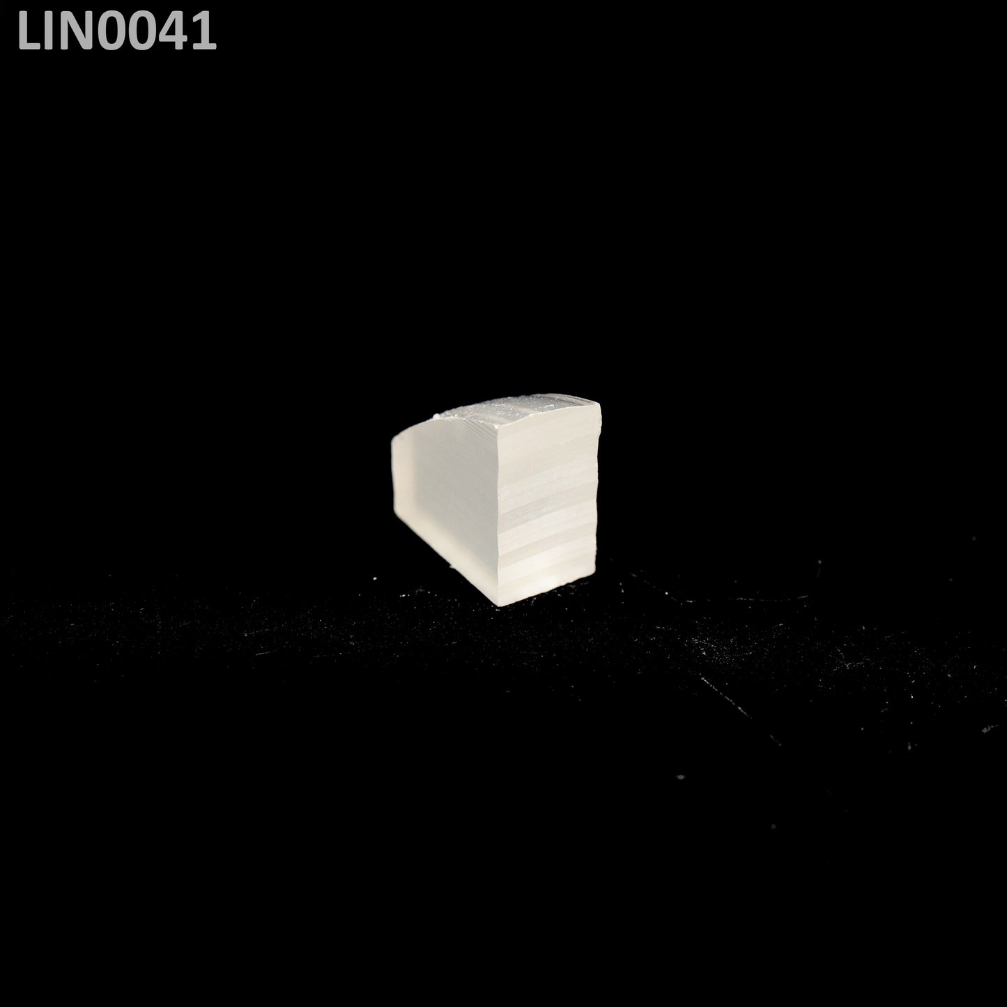 Lithium Niobate : LIN0041