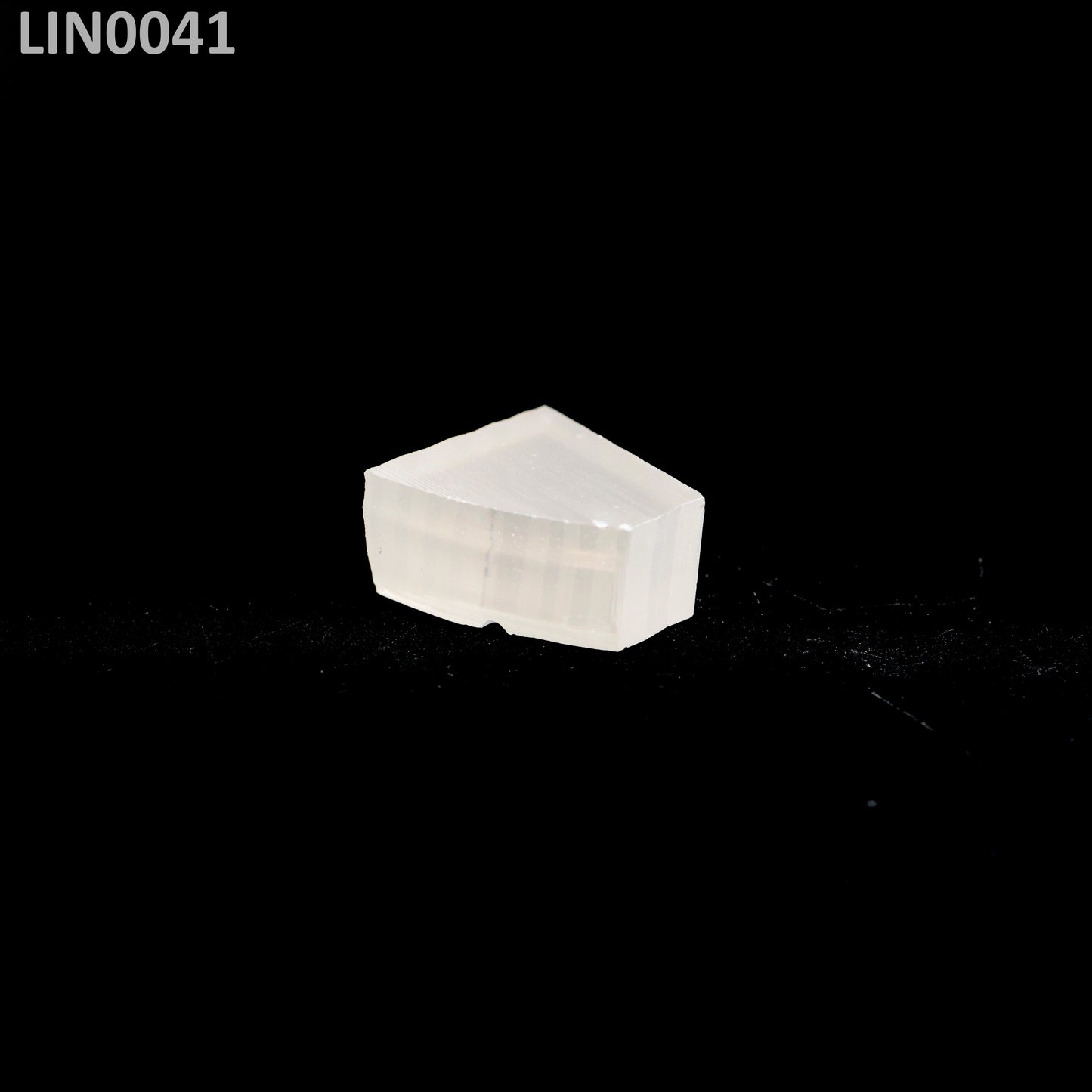 Lithium Niobate : LIN0041