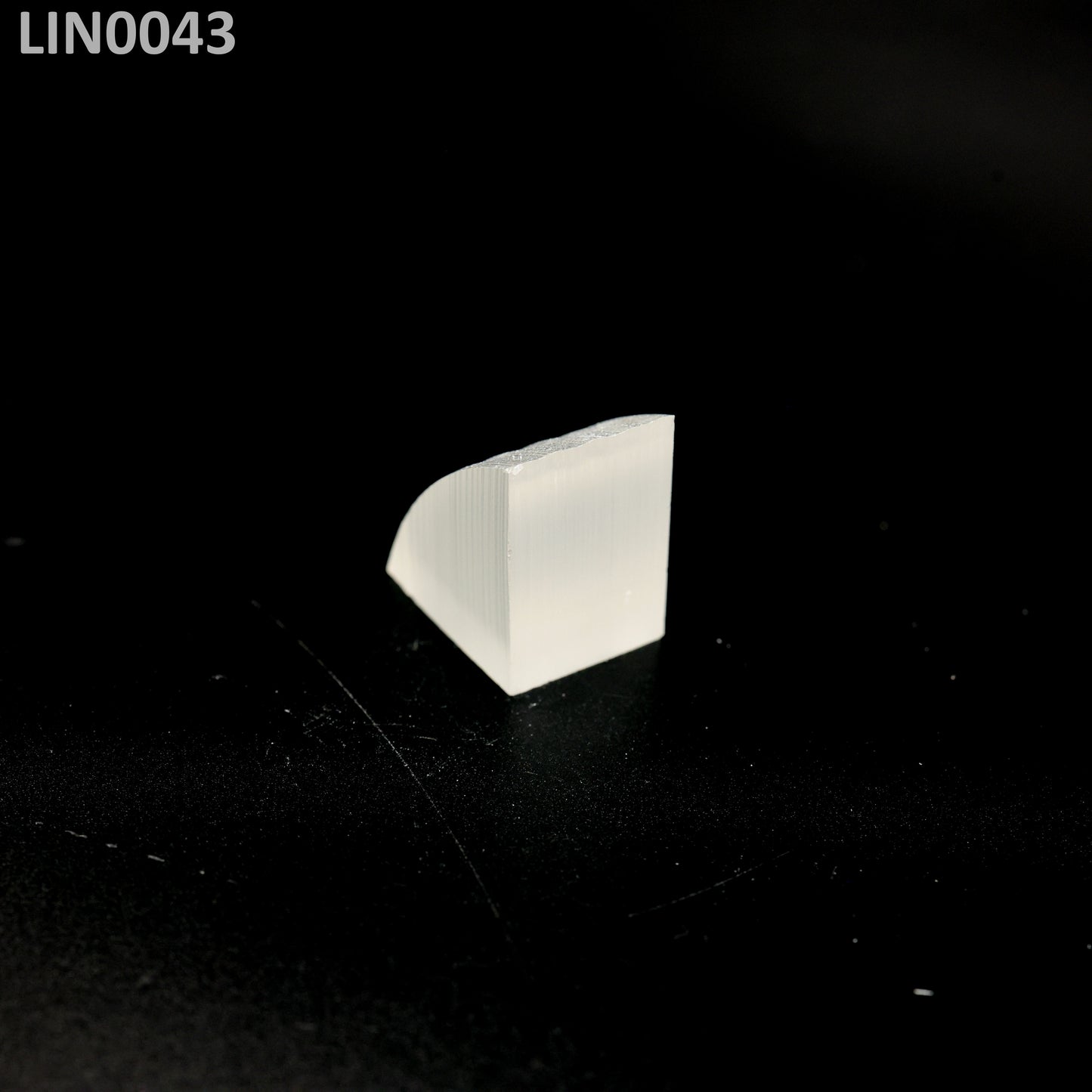 Lithium Niobate : LIN0043