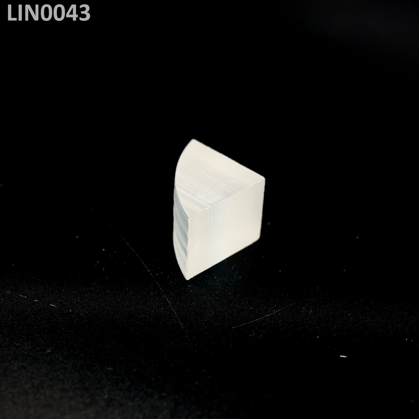 Lithium Niobate : LIN0043