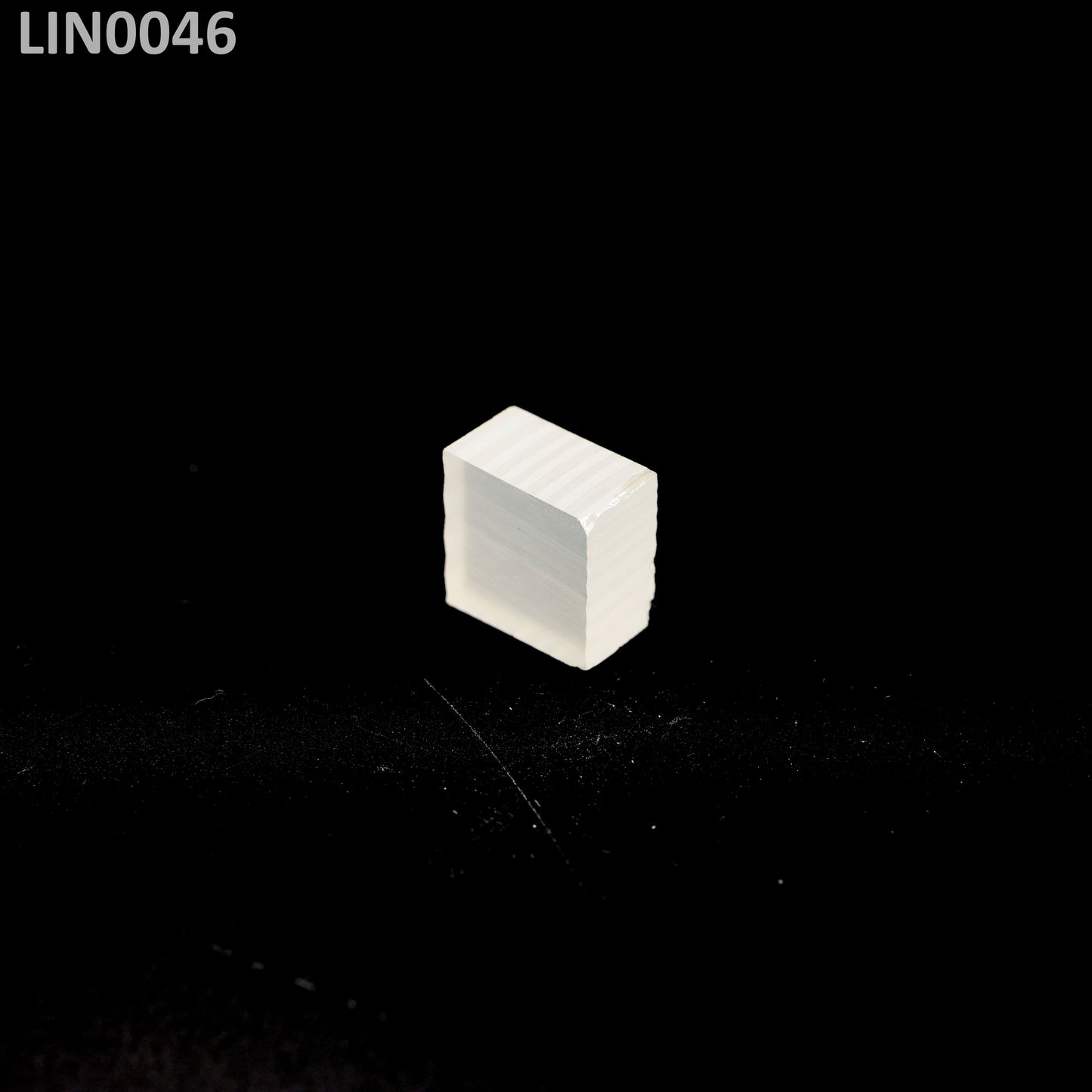 Lithium Niobate : LIN0046