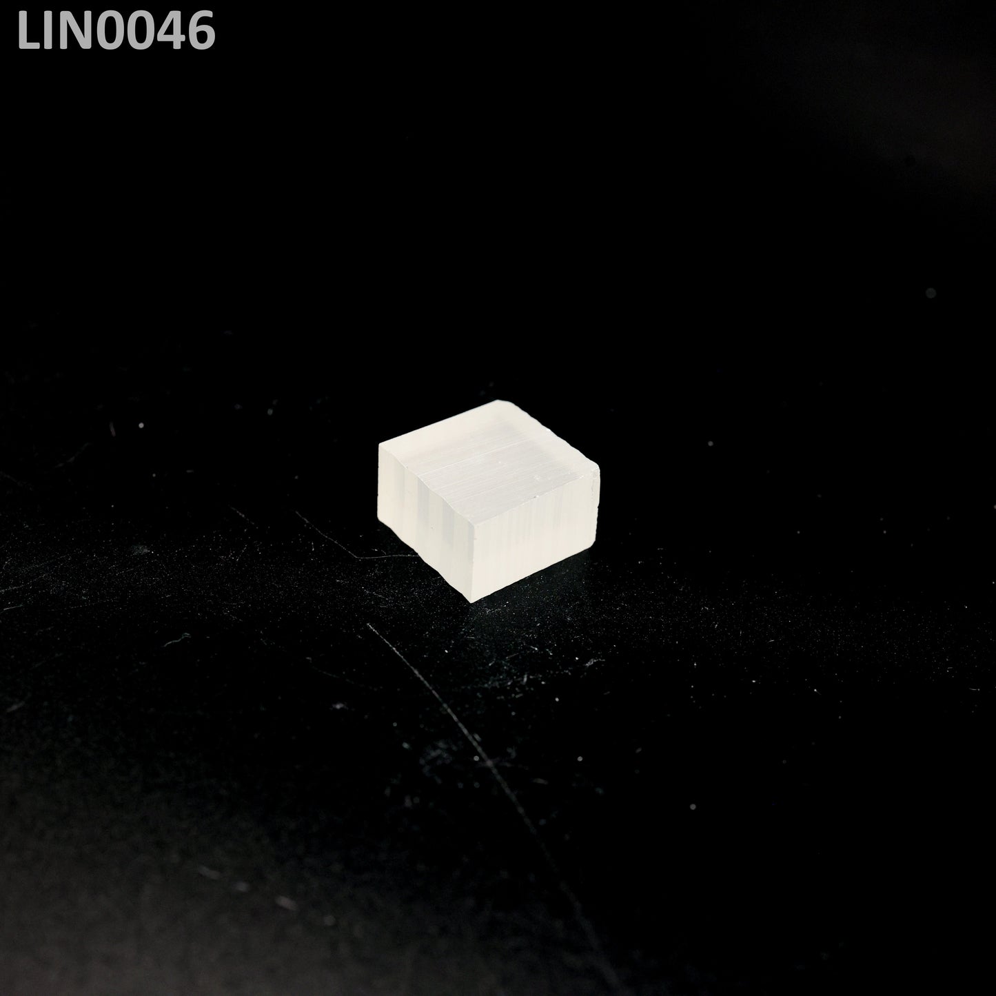 Lithium Niobate : LIN0046