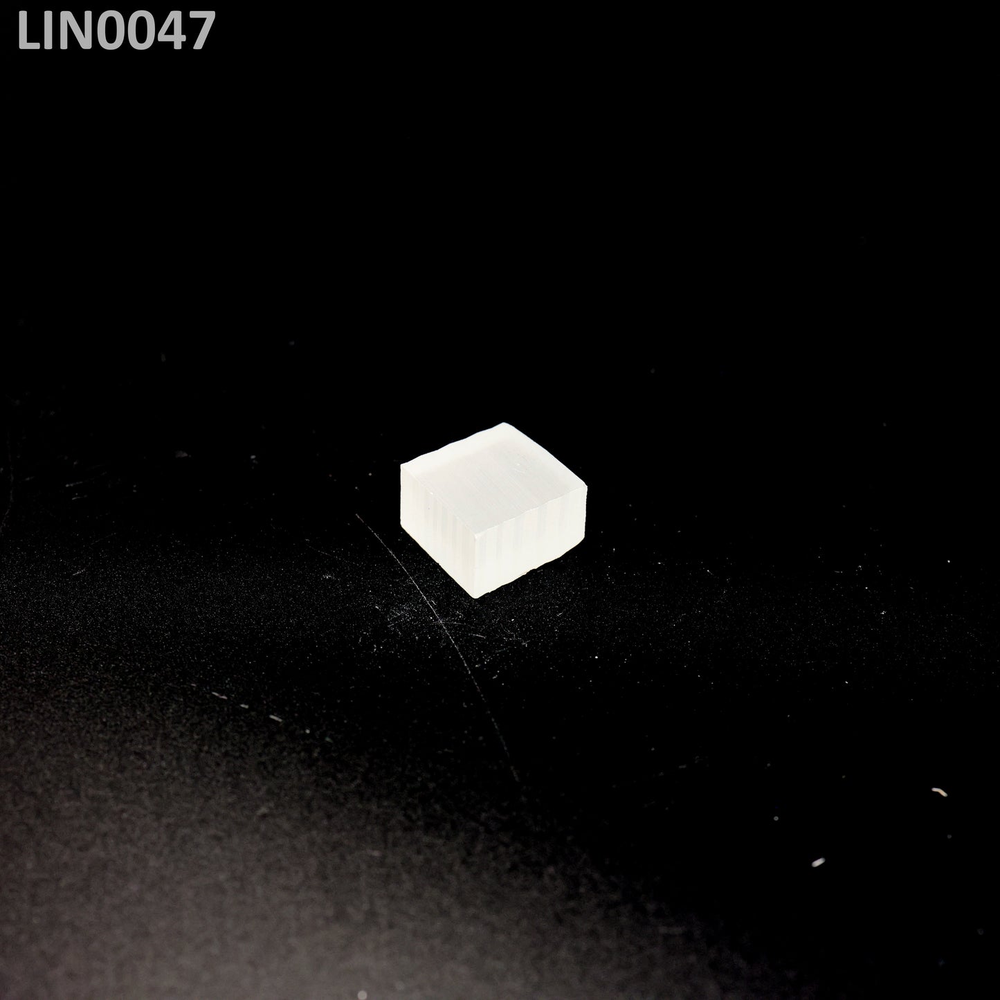 Lithium Niobate : LIN0047