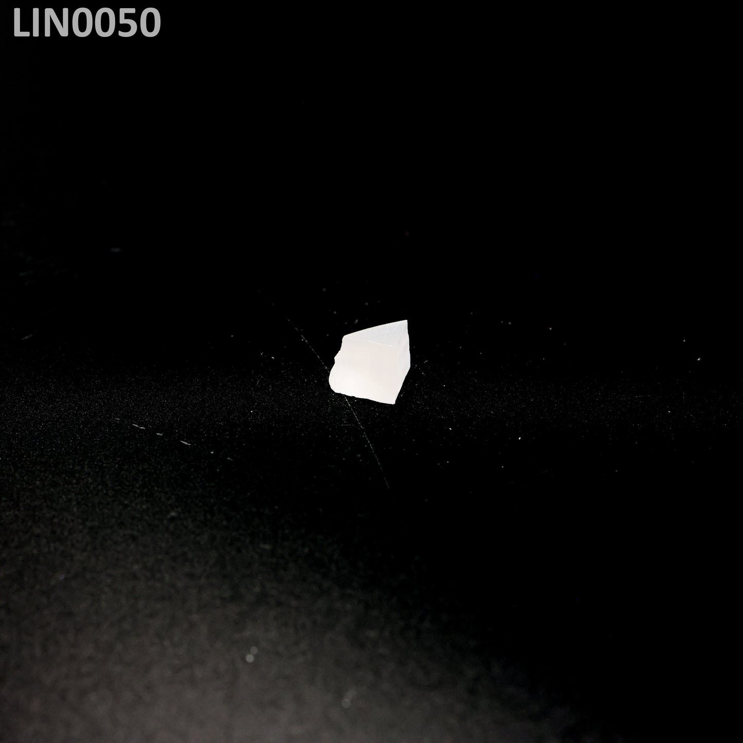Lithium Niobate : LIN0050