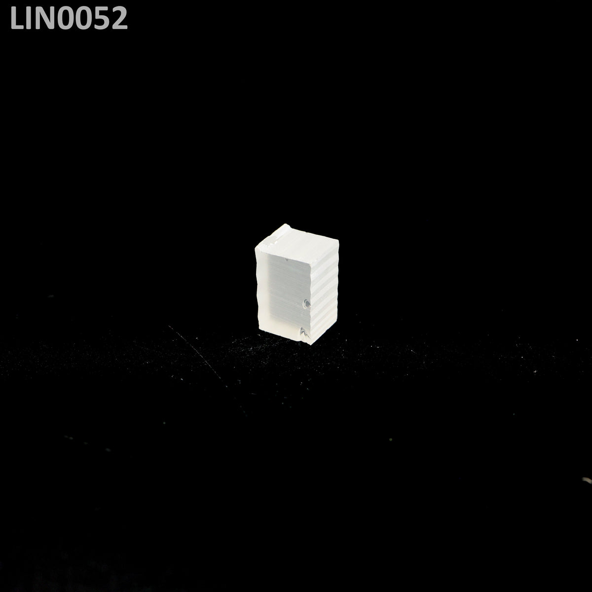 Lithium Niobate : LIN0052