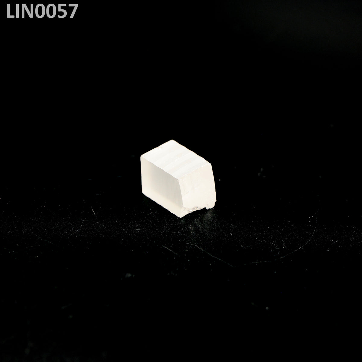Lithium Niobate : LIN0057