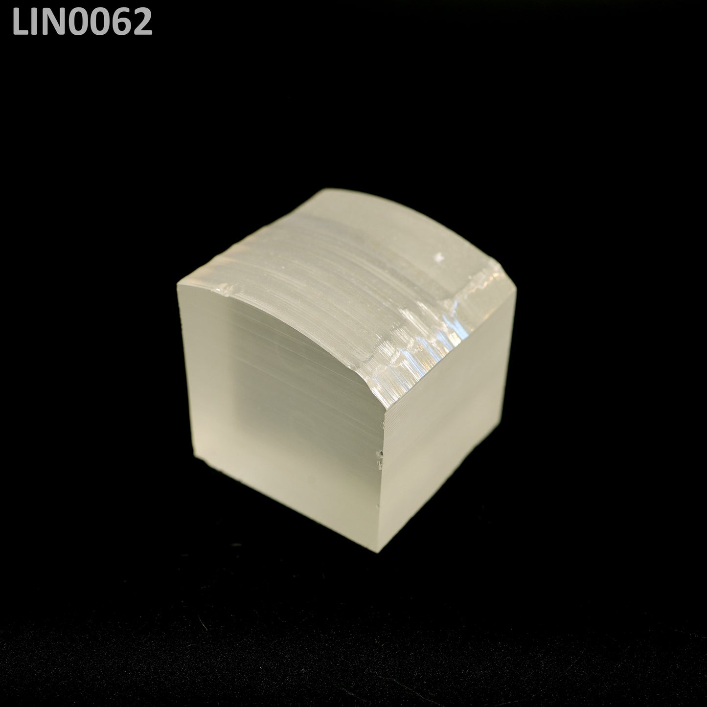 Lithium Niobate : LIN0062