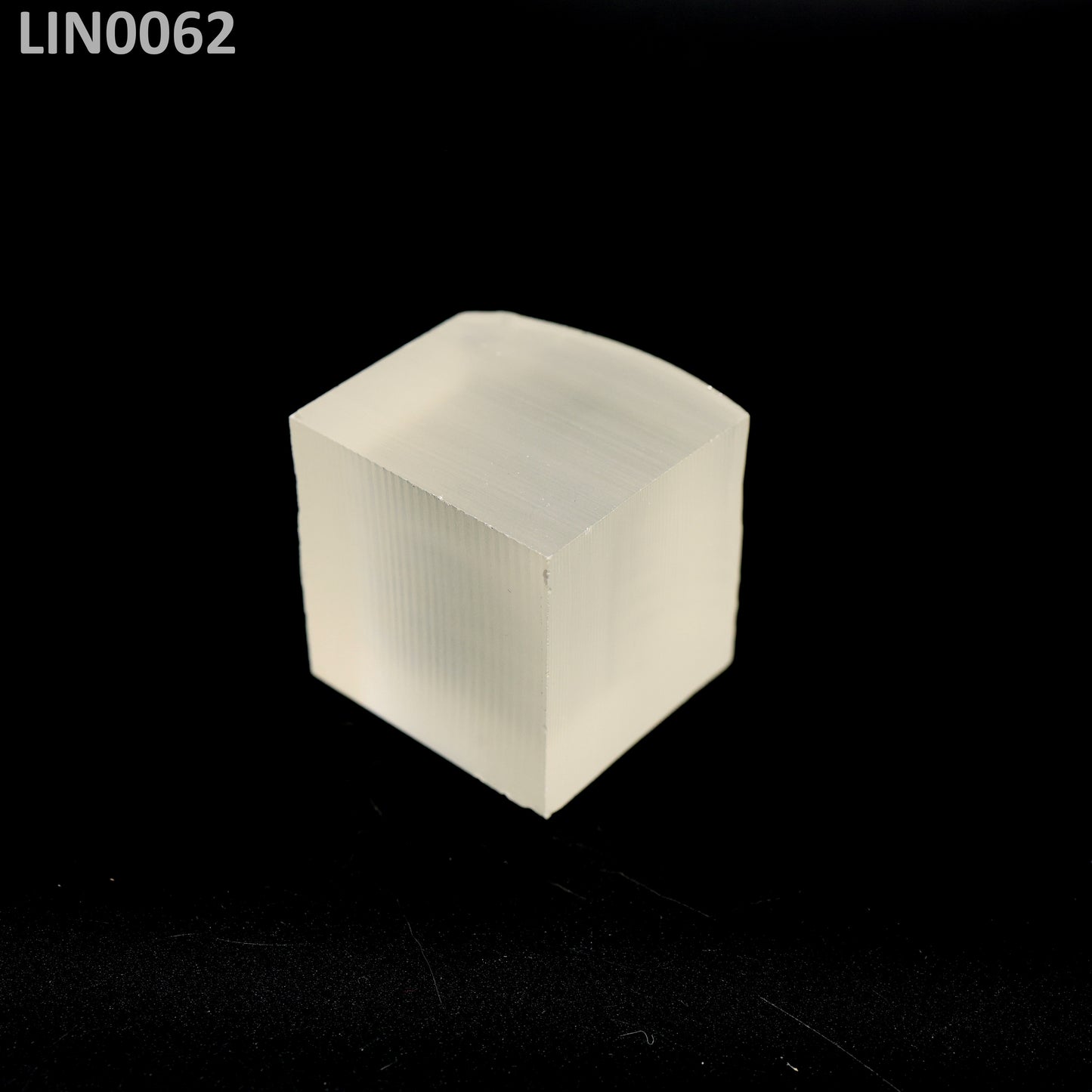 Lithium Niobate : LIN0062