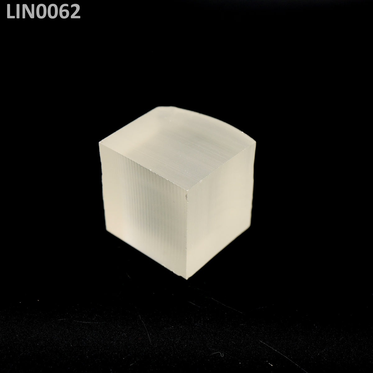 Lithium Niobate : LIN0062
