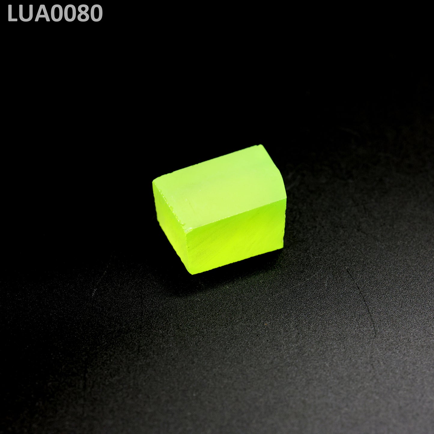 Lutetium Aluminum Garnet LuAG : LUA0080