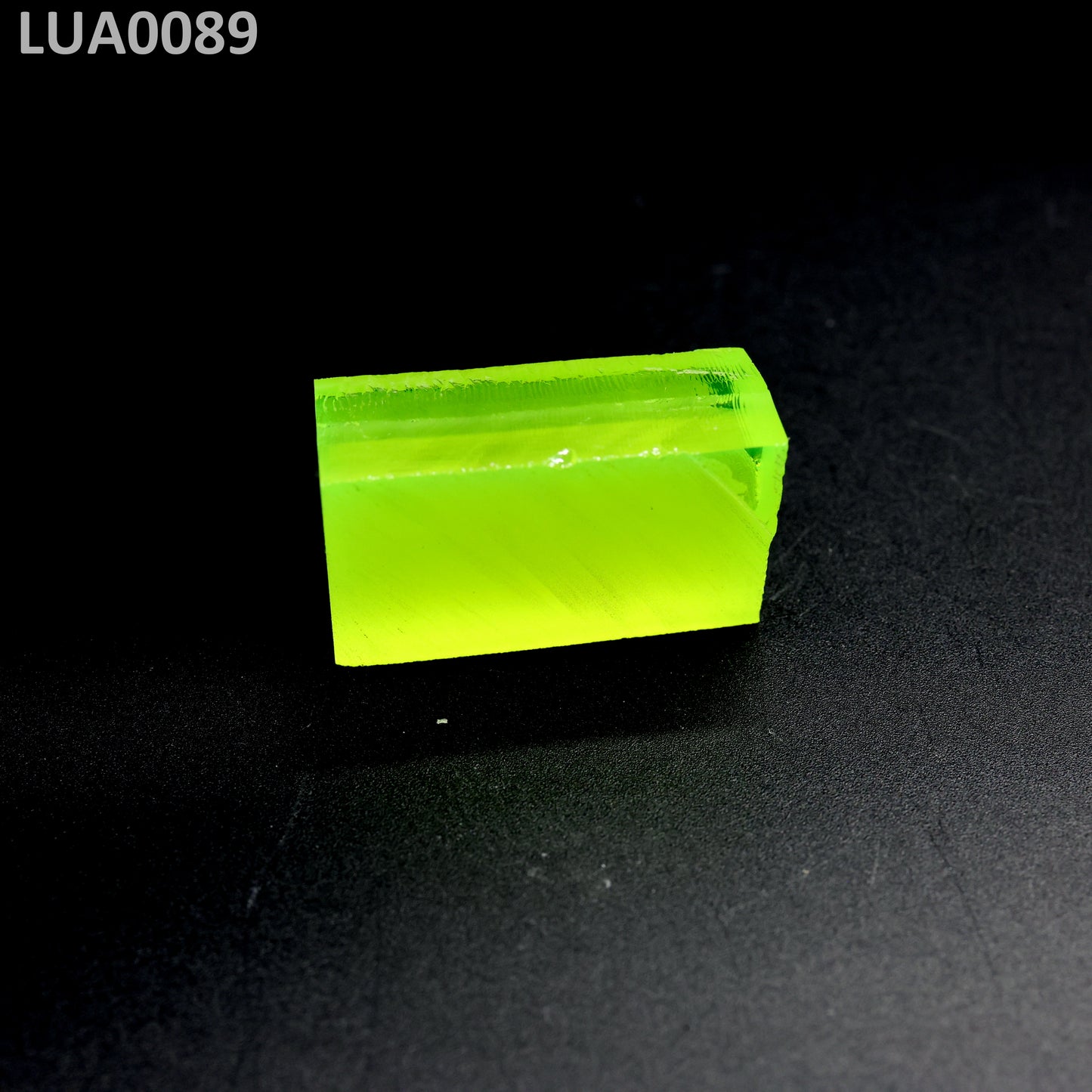Lutetium Aluminum Garnet LuAG : LUA0089