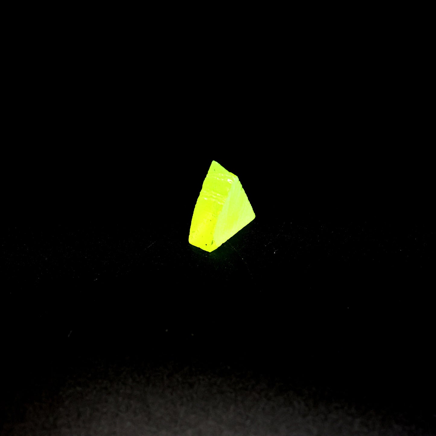 Lab-Grown LuAG Garnet – Intense UV Reactive Gemstone Rough