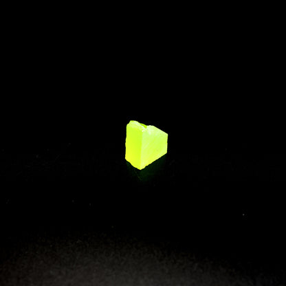 Lab-Grown LuAG Garnet – Intense UV Reactive Gemstone Rough