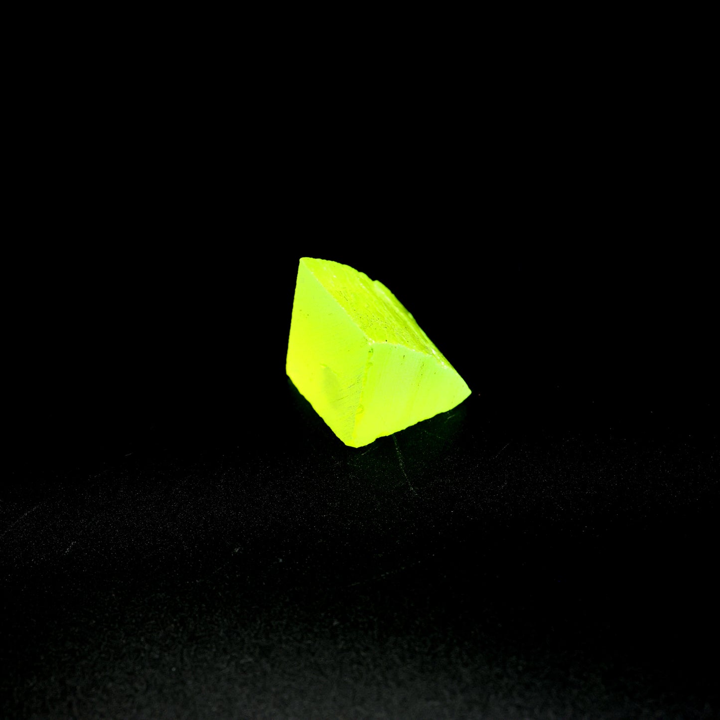 Lab-Grown LuAG Garnet – Intense UV Reactive Gemstone Rough