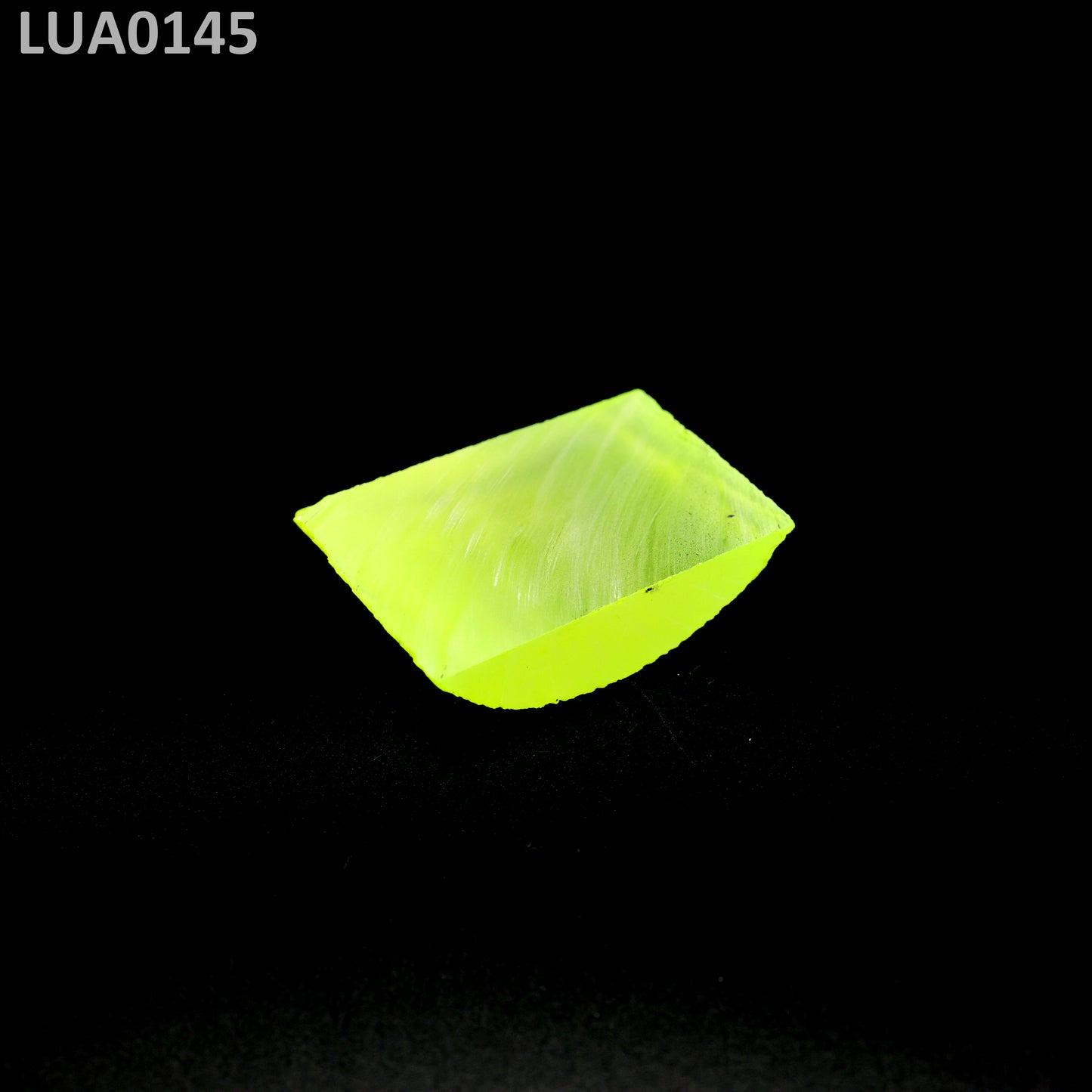 Lutetium Aluminum Garnet LuAG : LUA0145
