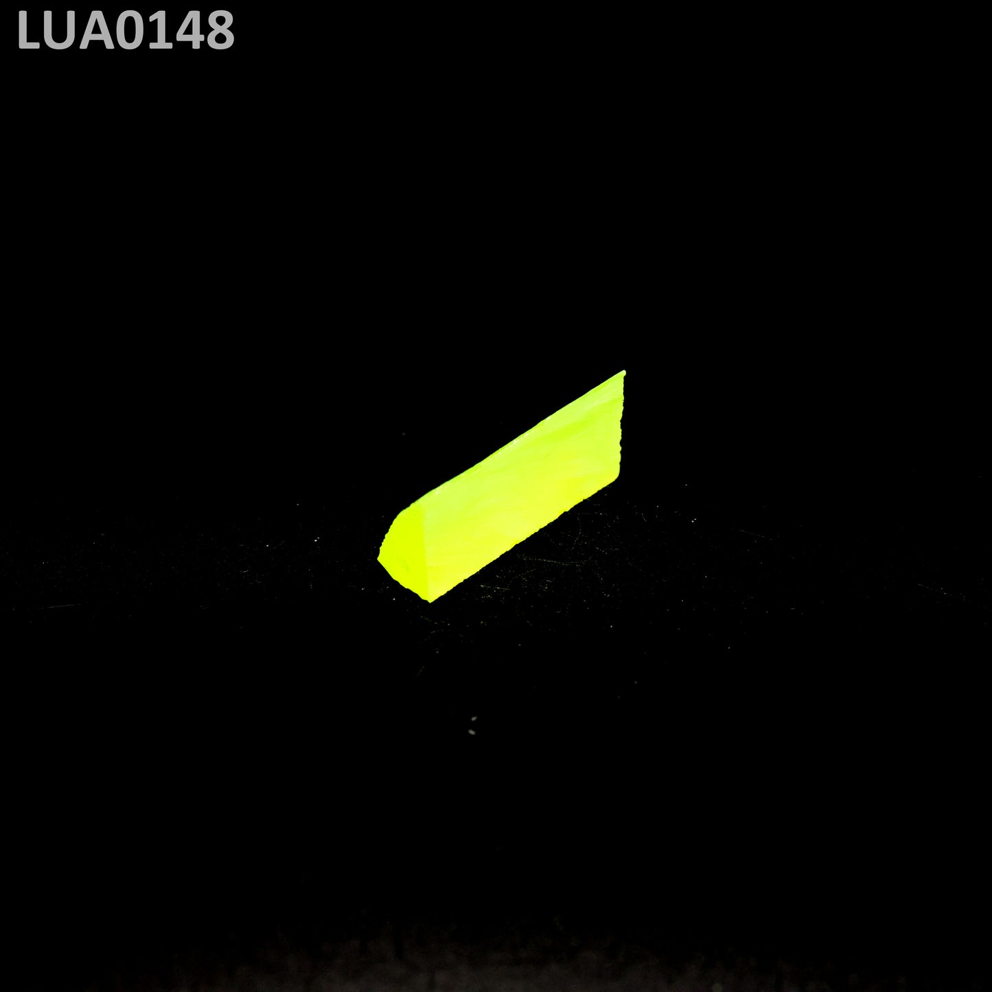 Lutetium Aluminum Garnet LuAG : LUA0148