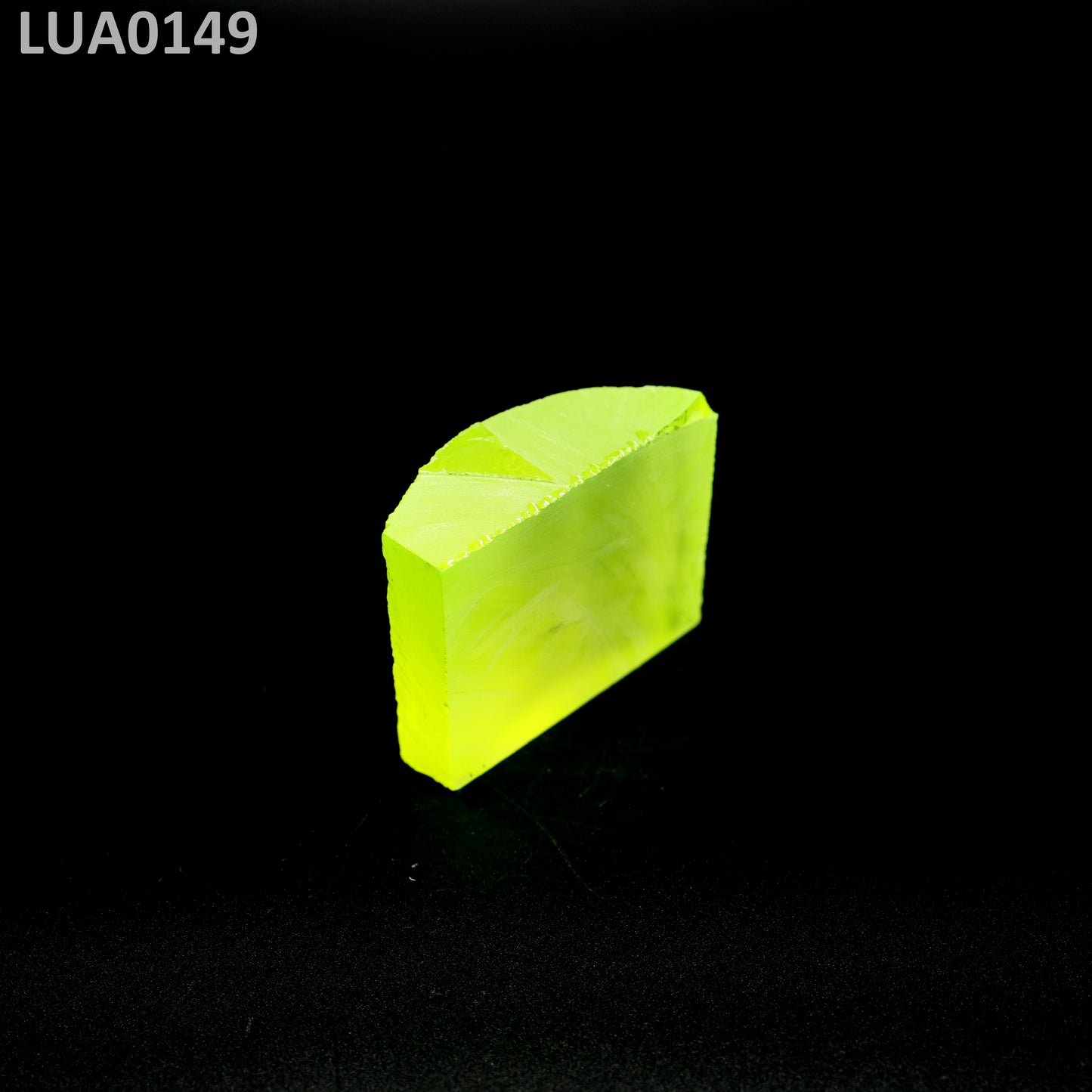 Lutetium Aluminum Garnet LuAG : LUA0149