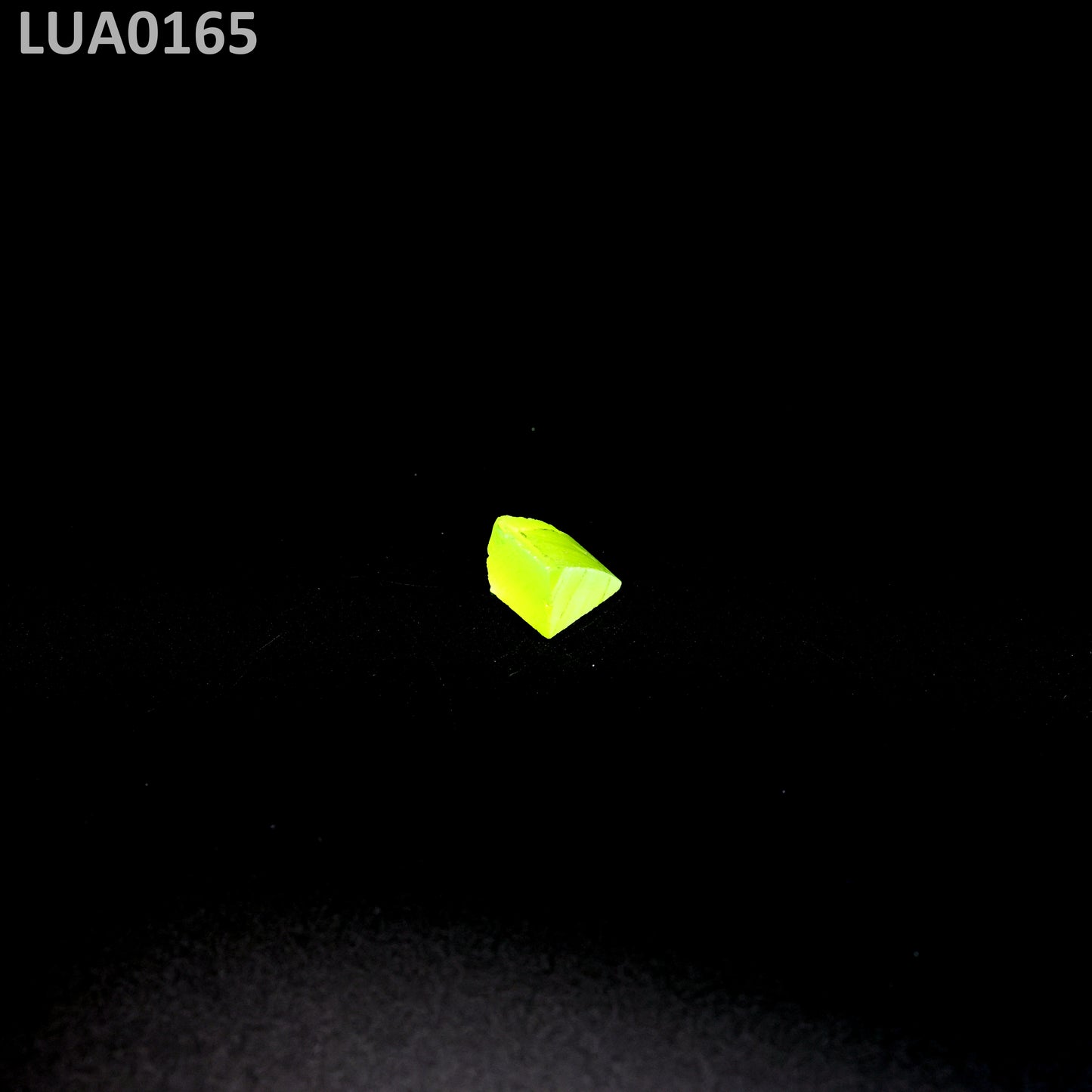 LuAG : LUA0165