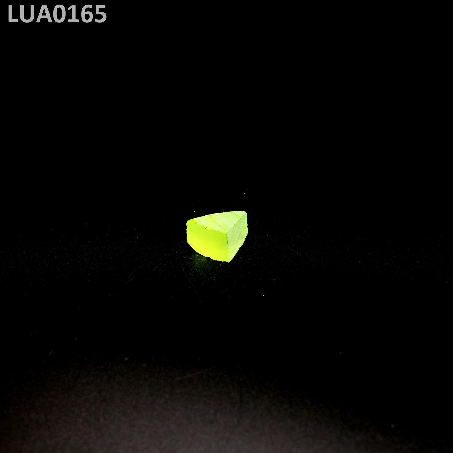 LuAG : LUA0165