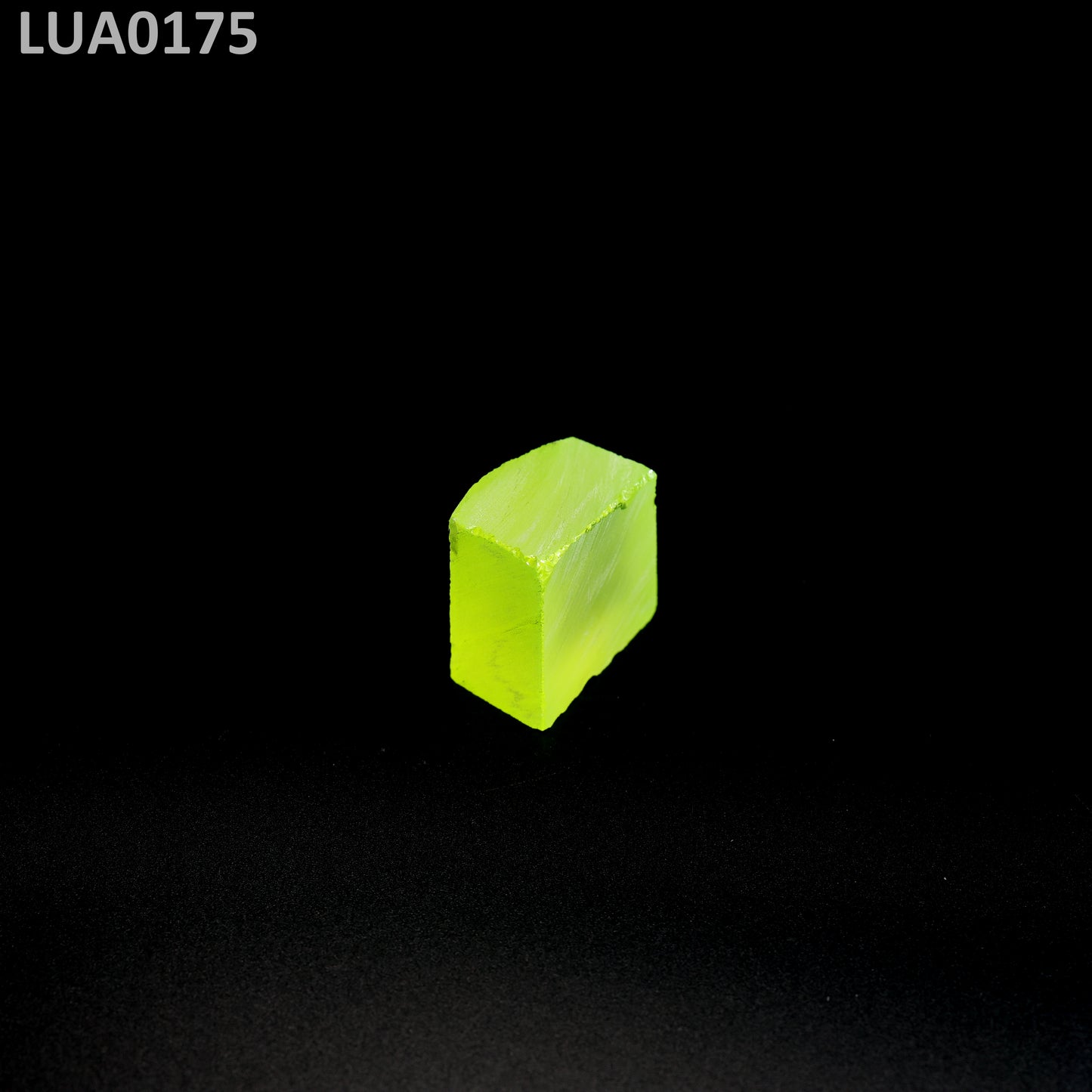 LuAG : LUA0175
