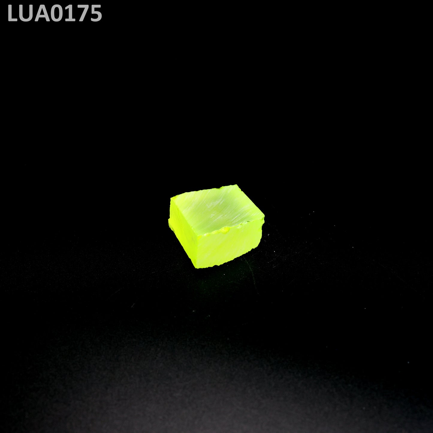 LuAG : LUA0175