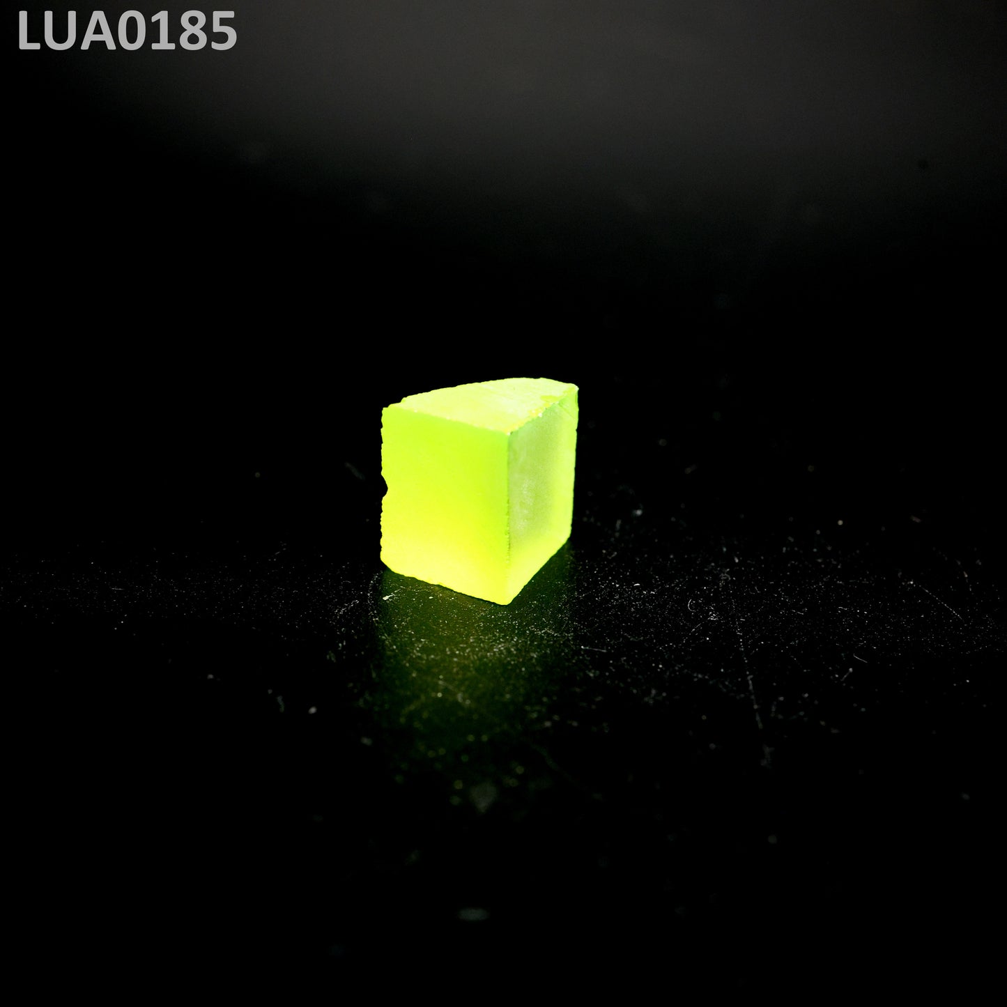 LuAG : LUA0185