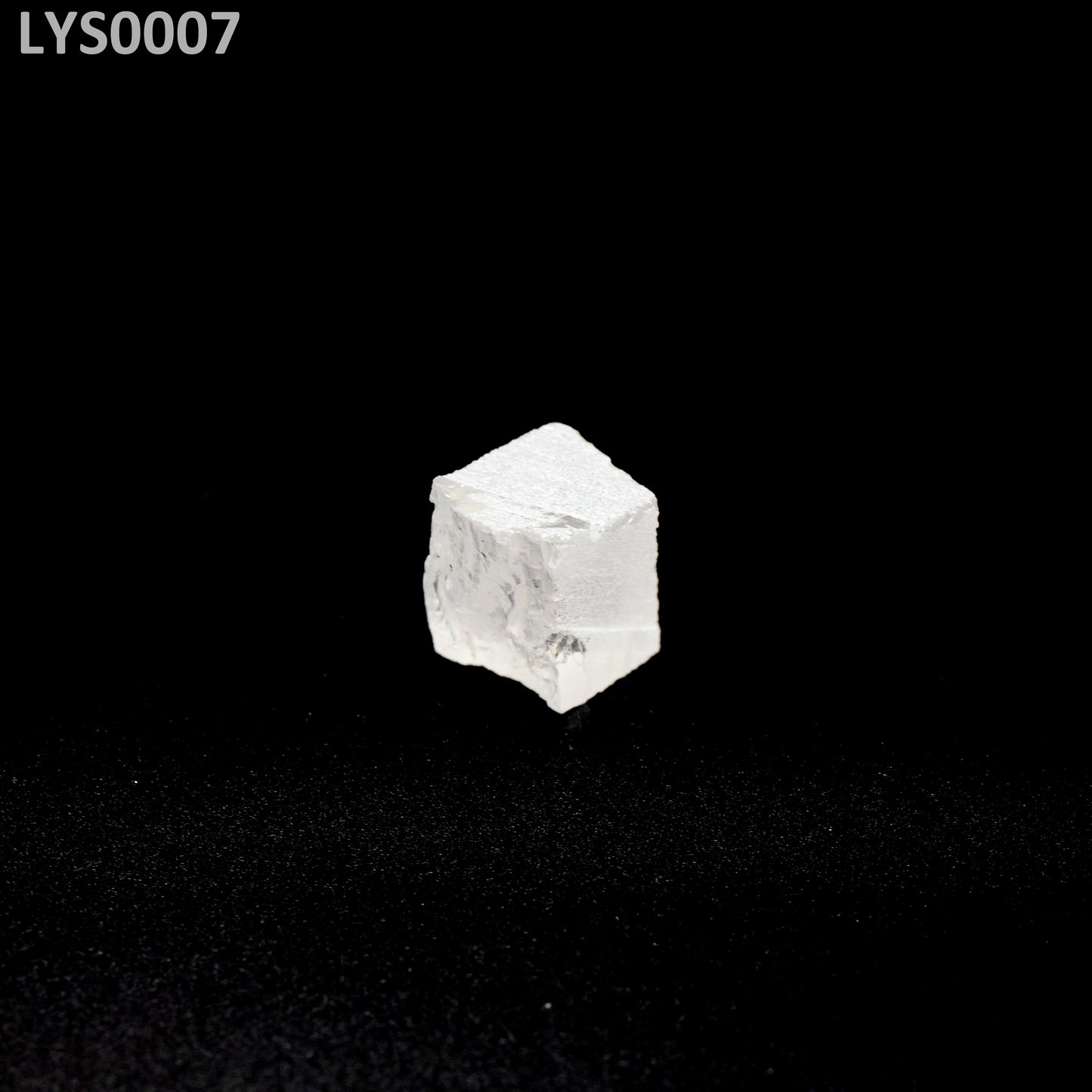 Lutetium Yttrium Oxy-Orthosilicate LYSO : LYS0007