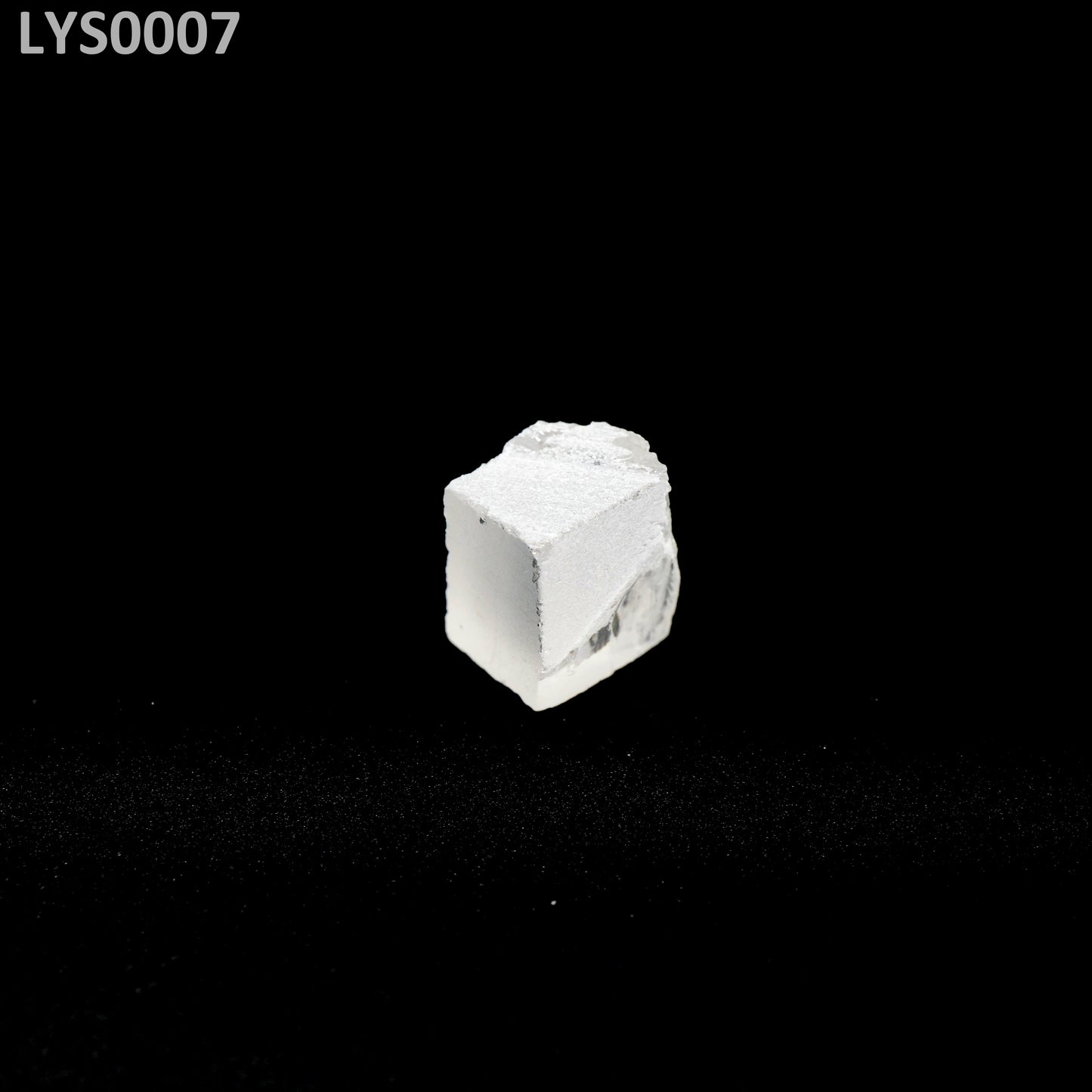 Lutetium Yttrium Oxy-Orthosilicate LYSO : LYS0007